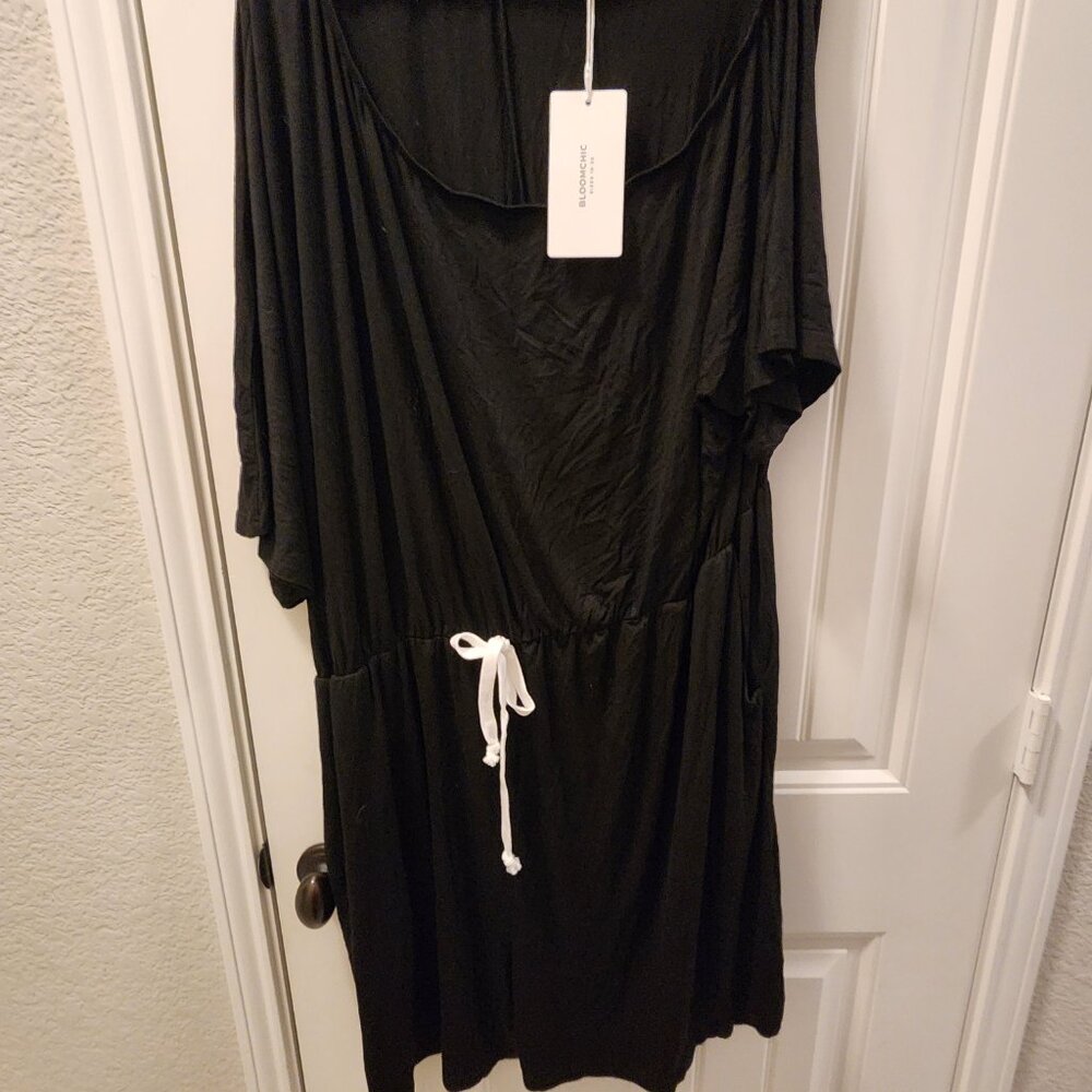 BloomChic Solid Knotted Front Pocket One Shoulder Jumpsuit - Picture 2 of 2